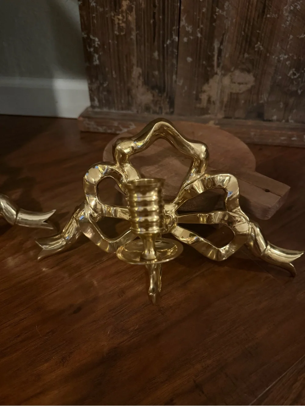 GORGEOUS HOLLYWOOD REGENCY OLD FRENCH CANDLE HOLDERS SCONCES PAIR OF BOWS BRASS
